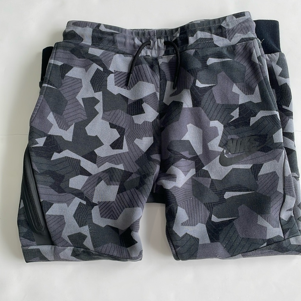 Nike • Joggers